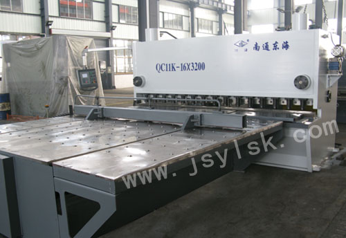 qc11k-16*3200數控閘式剪闆(pan)機